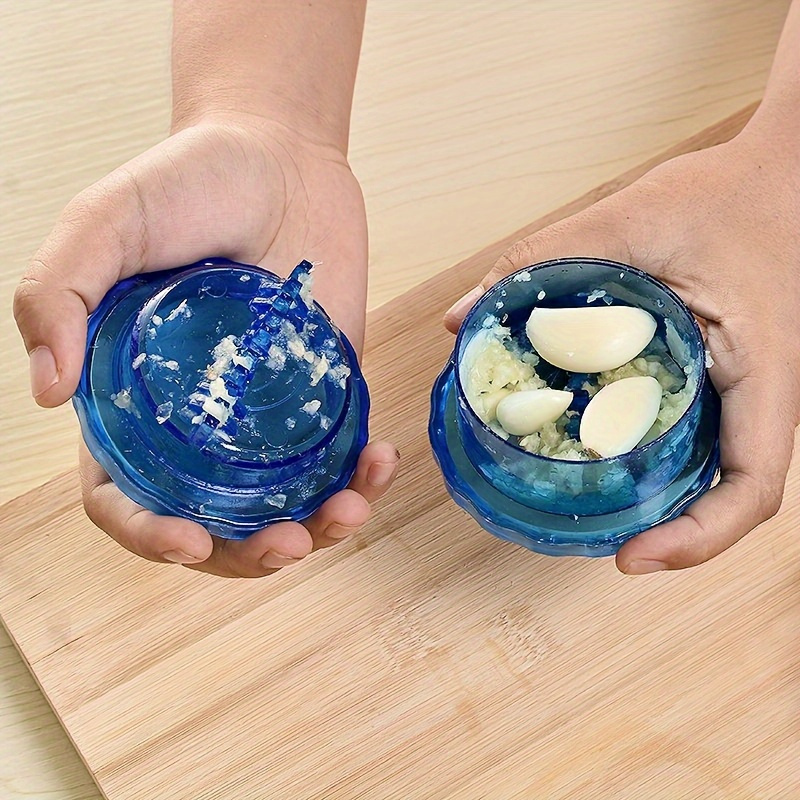 مفرمة ثوم يدوية متعددة الوظائف - مراجعة Kitchen Gadgets Everyone Needs وسعره